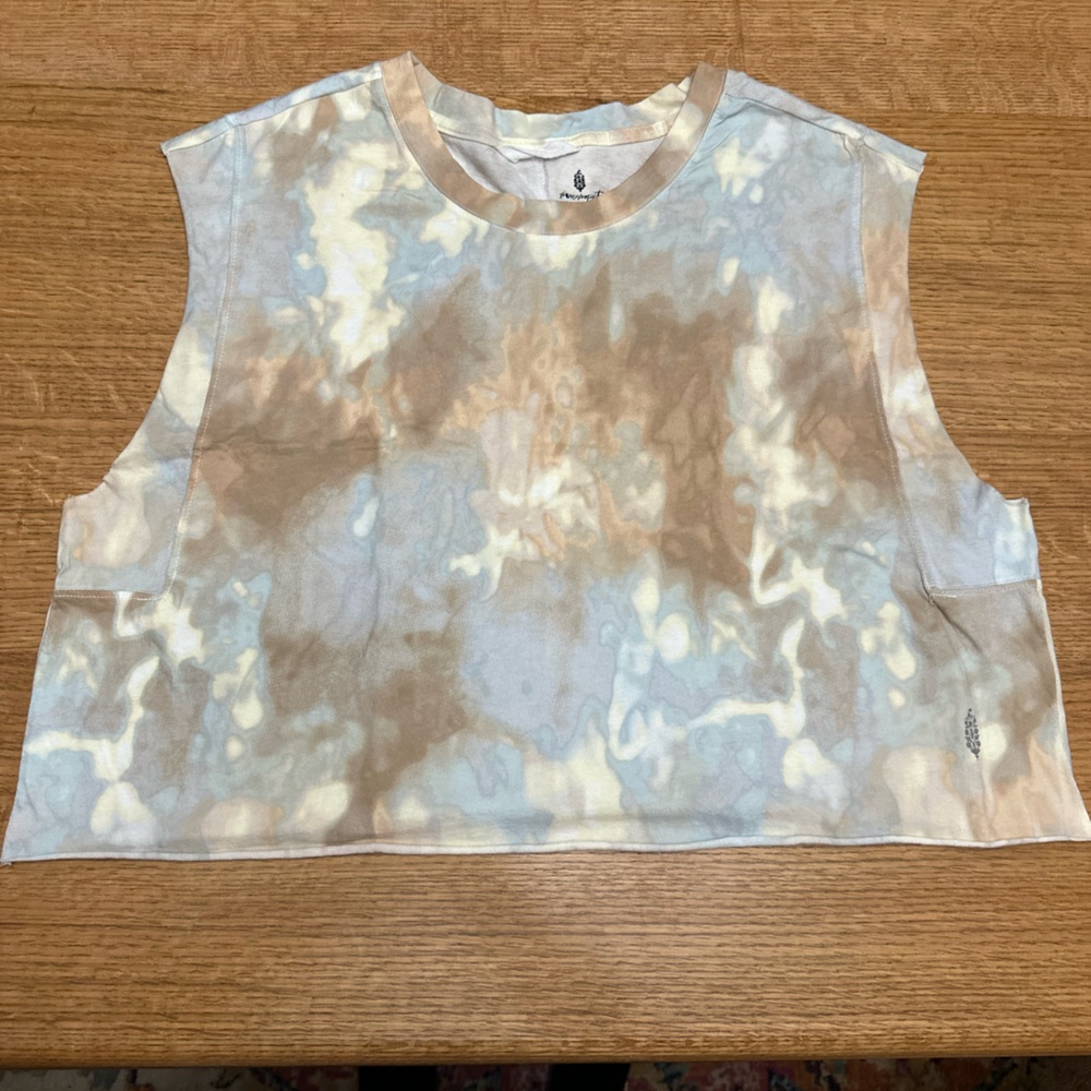 Free People Movement NWOT tank top in tan and blue size medium